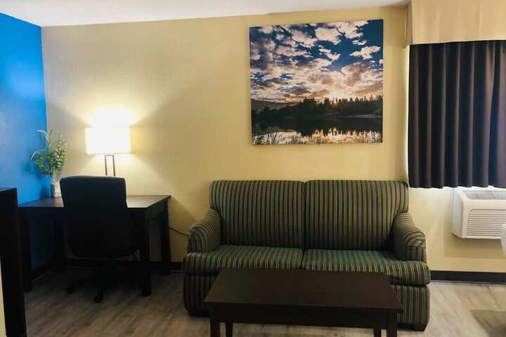Room 54 of 75