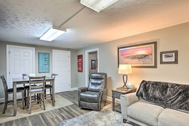 Centrally Located Sturgis Apt on Main St. w / Garage