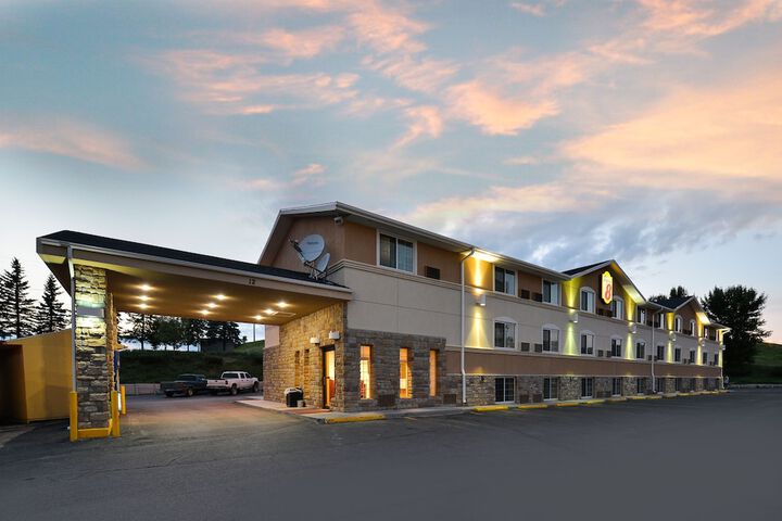 Hotel 2 of 33