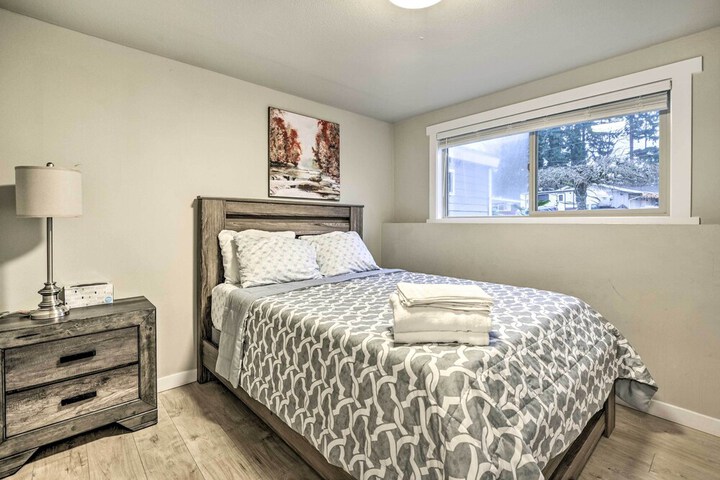 Spacious Kent Home 17 Mi to Dtwn Seattle!