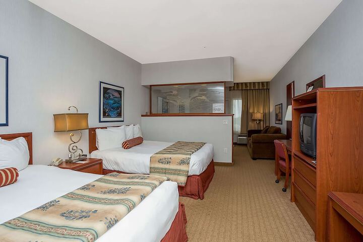 Room 11 of 25