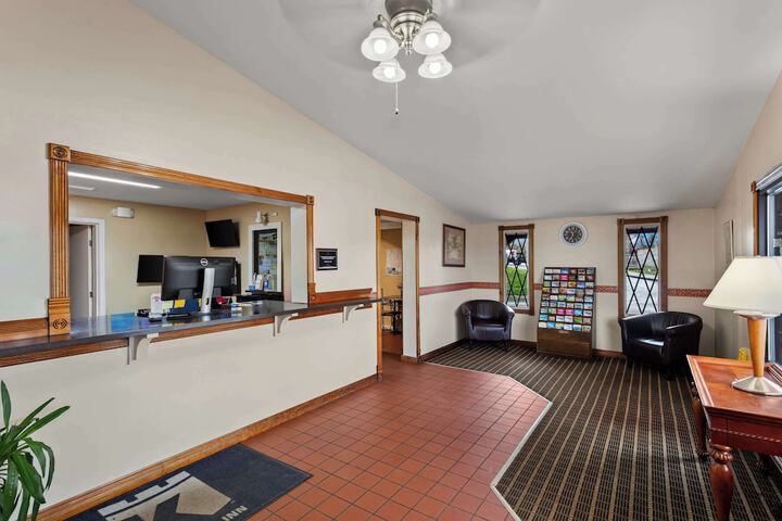 Hotel Interior 10 of 40