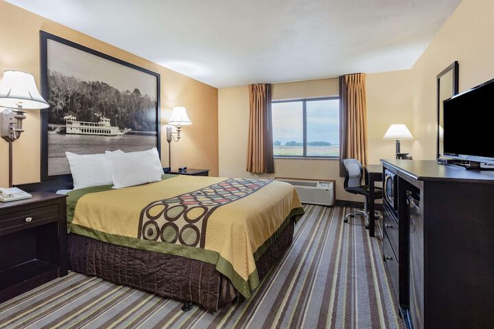 Room 7 of 24