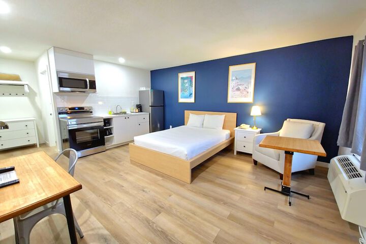 Cloud 9 Inn