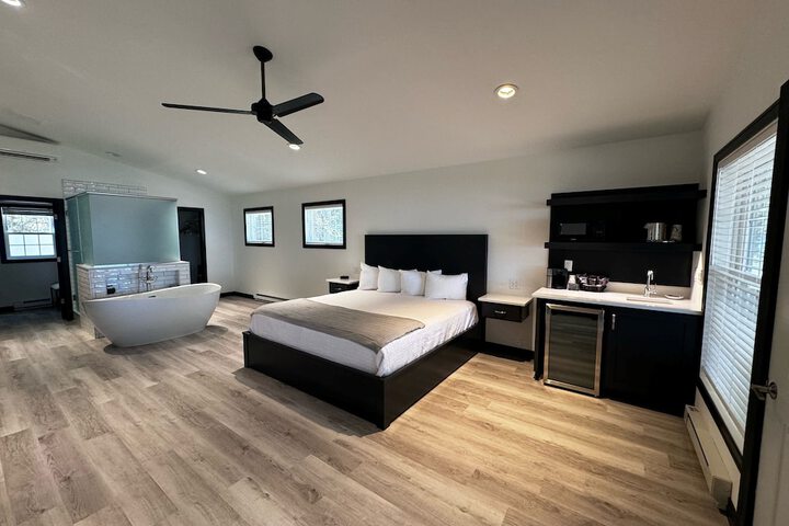 Room 115 of 192
