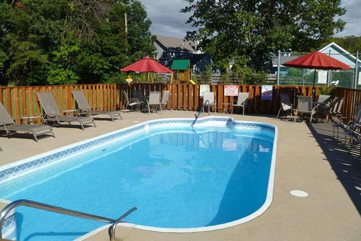 Pool 2 of 24