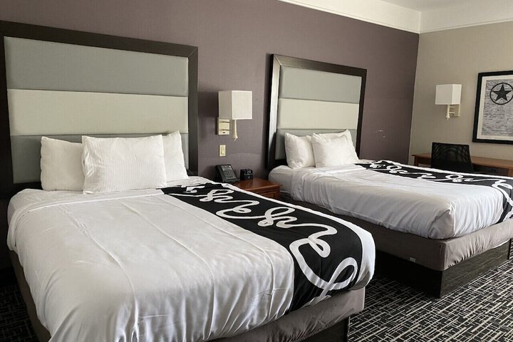Room 22 of 40