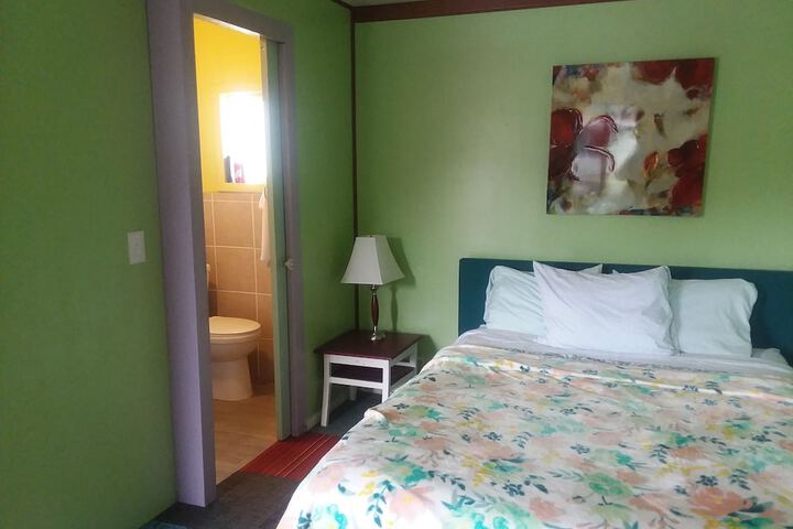 Room 27 of 35