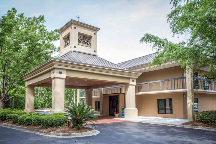 Hotel 4 of 49