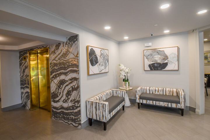 Euro Suites Hotel
