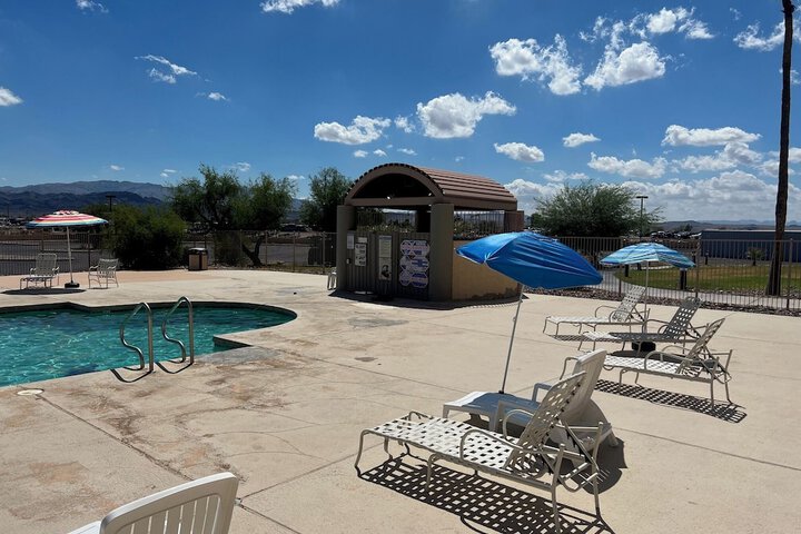 Pool 10 of 47