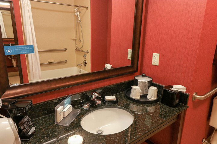 Room 16 of 25