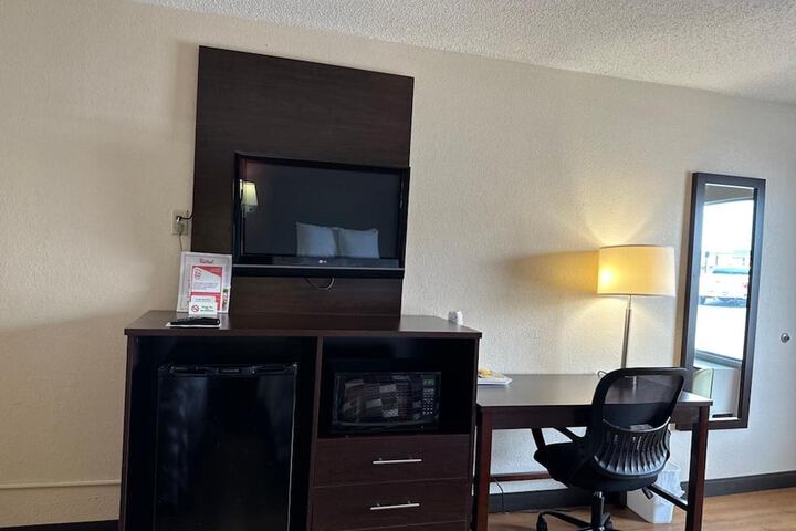 Room 13 of 14