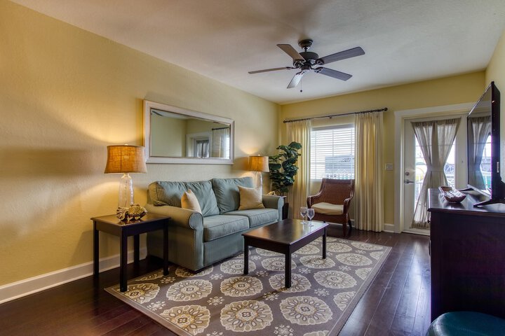 Harbourside Resort a New Hotel Collection Property