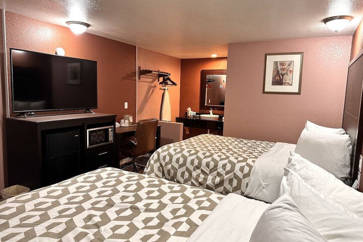 Room 106 of 155