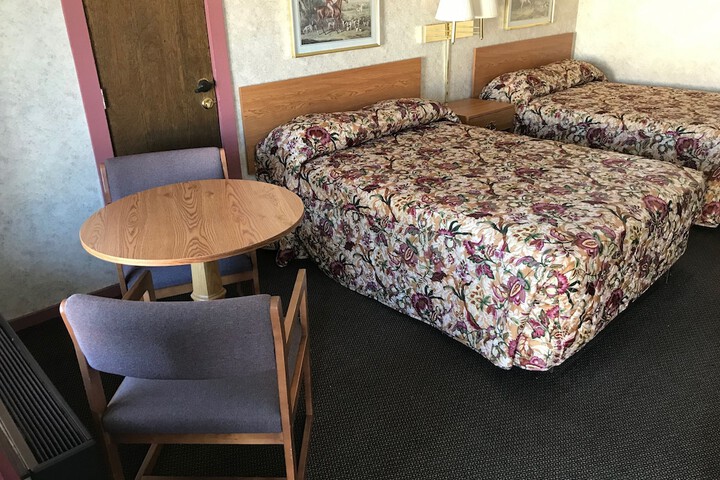 Room 9 of 15