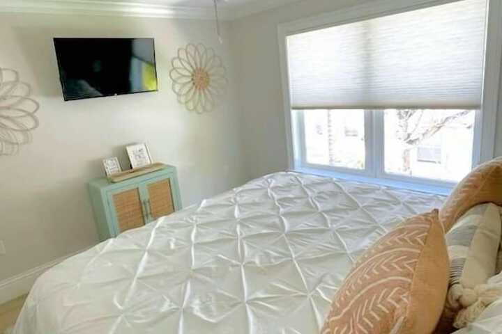 Room 18 of 32