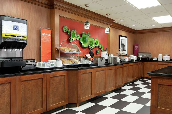 Breakfast/Coffee Service 38 of 44