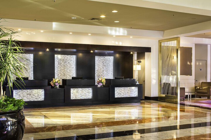 Hotel Interior 9 of 30