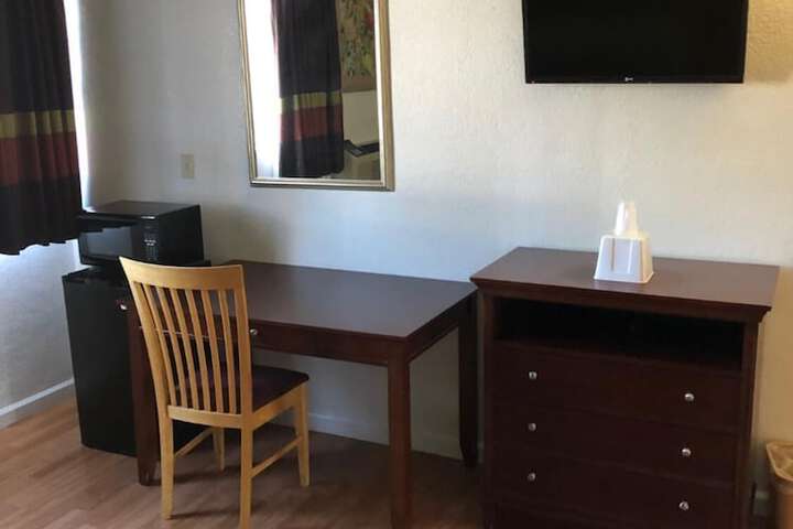 Room 14 of 30