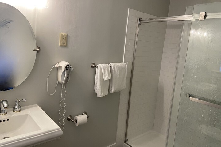 Room 54 of 104
