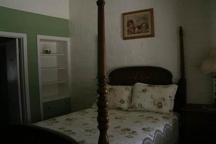 Ranch Motel