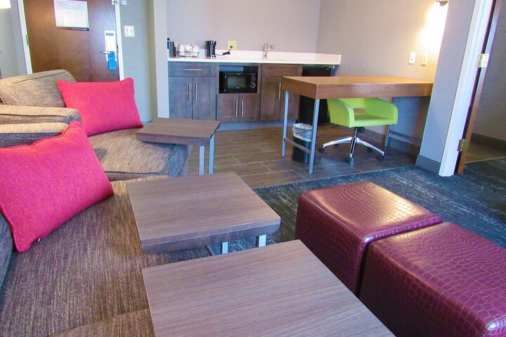 Room 70 of 169