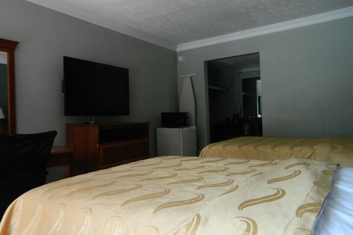 Room 12 of 12