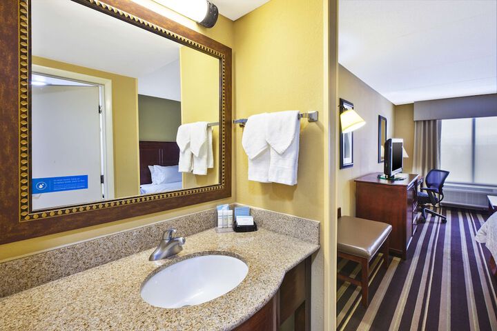 Room 16 of 29