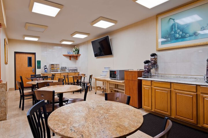 SureStay Plus Hotel by Best Western Mesquite