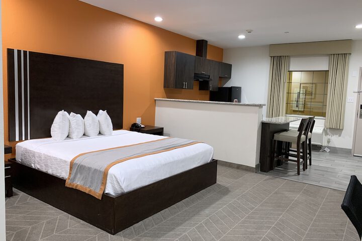 Room 12 of 40