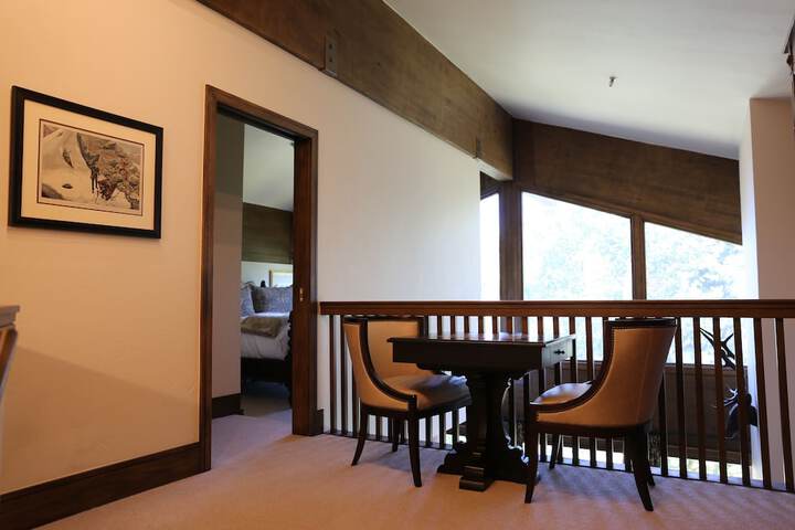 Stein Eriksen Lodge