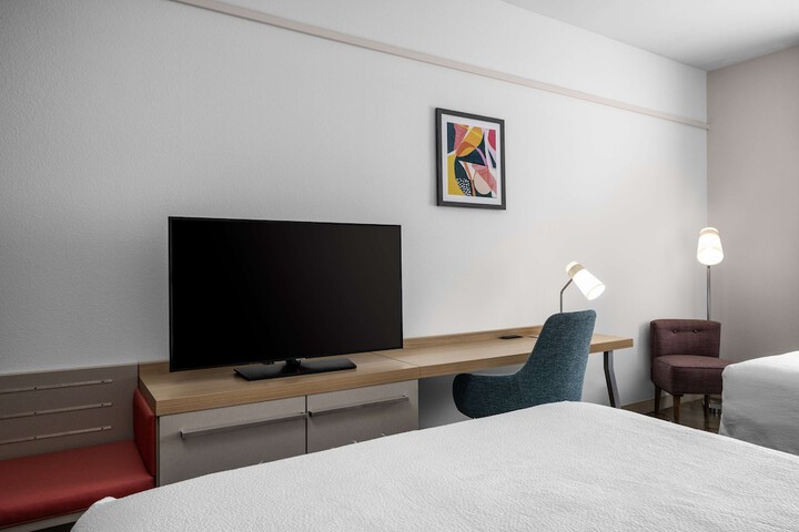 Room 30 of 47