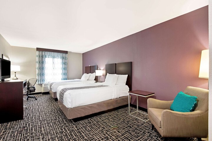 La Quinta Inn & Suites by Wyndham New Cumberland-Harrisburg