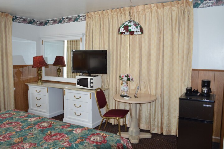 Room 9 of 22