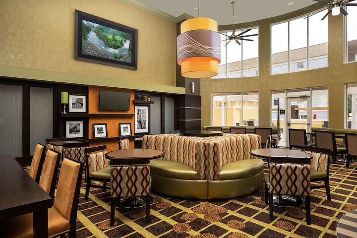 Hotel Interior 7 of 34