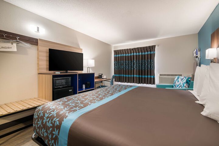 Room 15 of 31