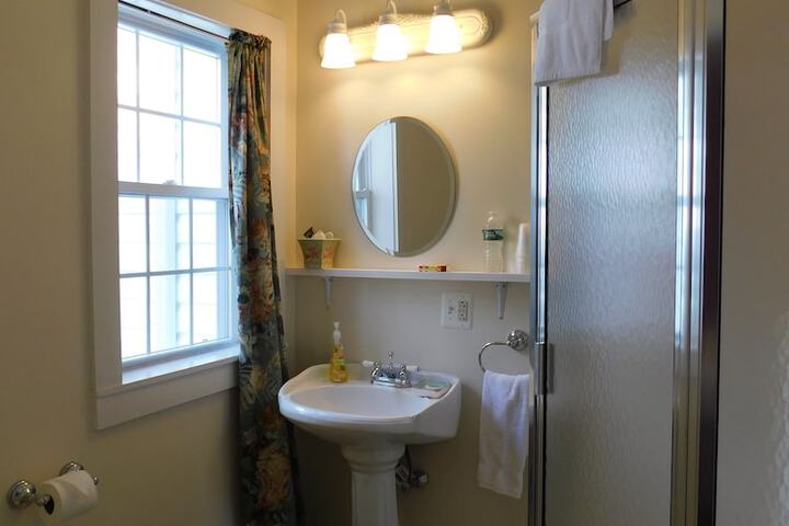 Room 20 of 39