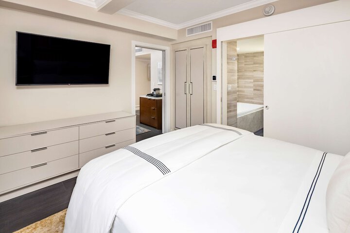 Room 49 of 62