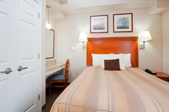 Room 30 of 50