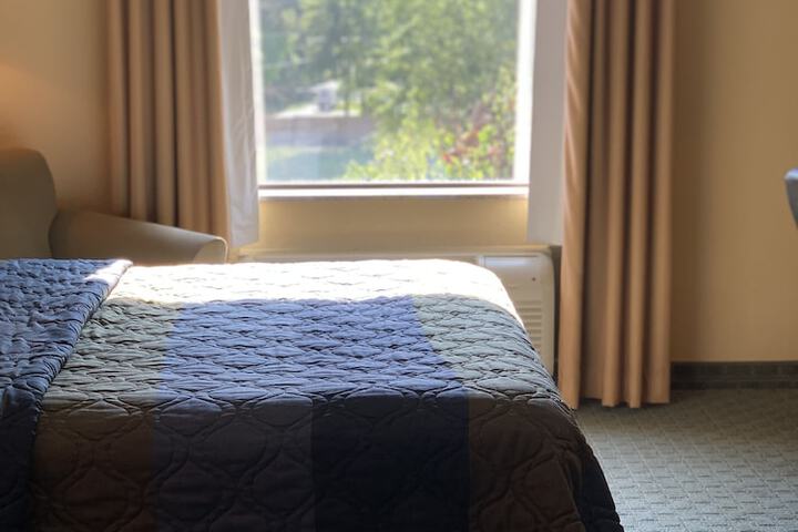 Room 10 of 36