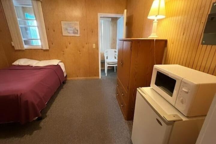 Room 30 of 61