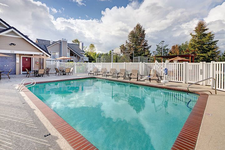Pool 3 of 33