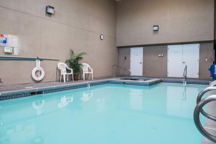Pool 5 of 34