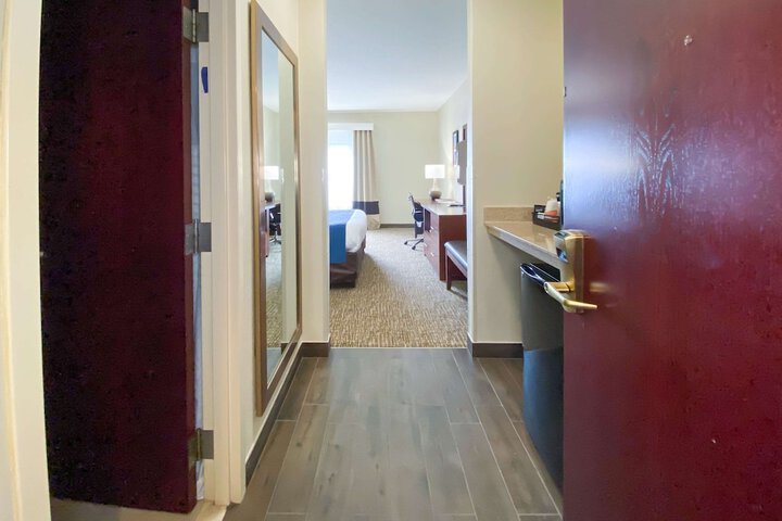 Room 26 of 44