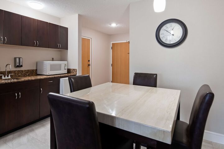Best Western Plus Ambassador Suites Venice