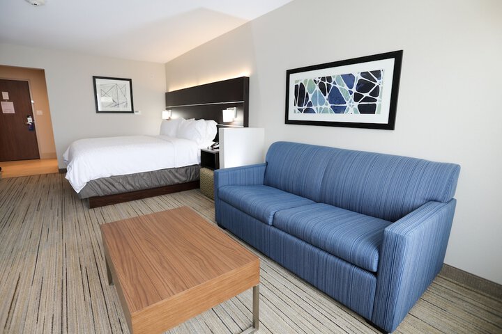 Room 11 of 43