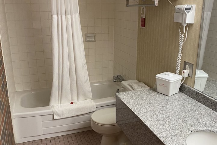 Room 4 of 26