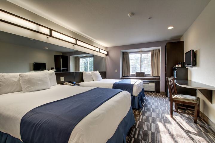 Room 18 of 37