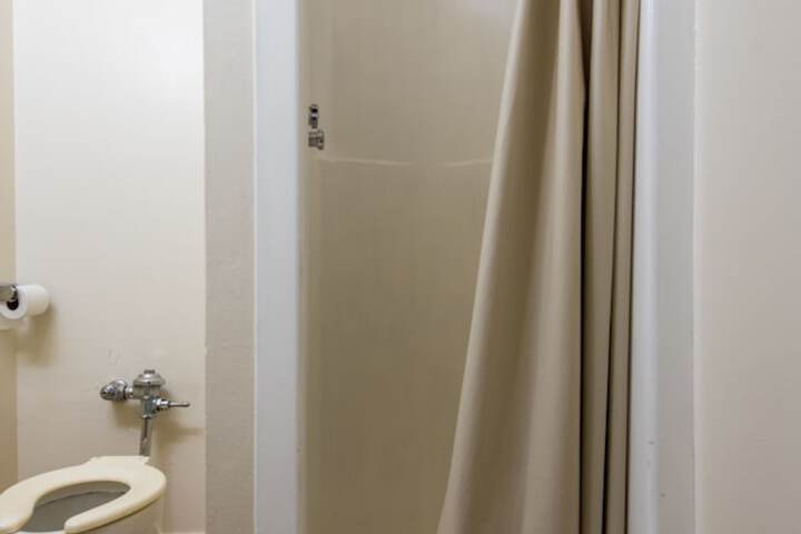 Aida Plaza Hotel